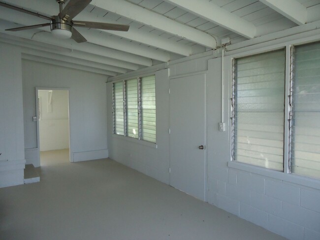 Building Photo - Newly Remodeled 3 Bedroom, 2 Bath, 2 Car C...