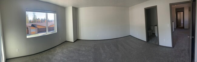 Building Photo - 2232 E Winger Rd