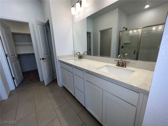 Building Photo - 230 Wewatta Ave