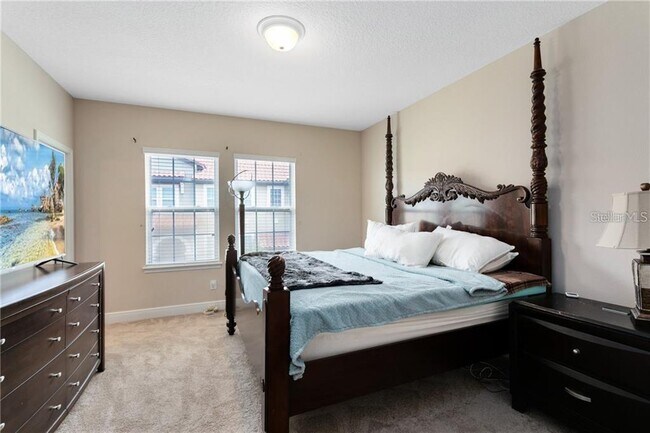 Building Photo - 1412 Lobelia Dr
