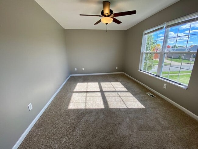 Building Photo - COMING SOON!! 3 Bedroom 2.5 Bathrooms in McCordsville!