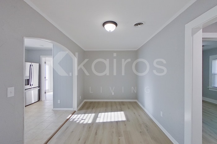 Building Photo - 411 Sunset Terrace