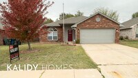 Building Photo - 9317 Apple Dr