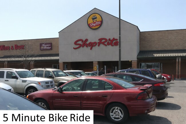 Building Photo - 1231 N 54th St