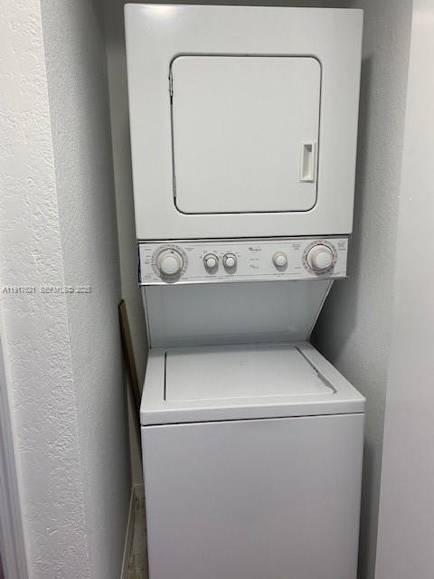 Building Photo - 36 NW 6th Ave