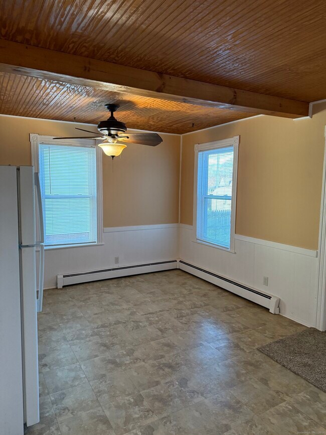 Building Photo - 10 Wilford Ct