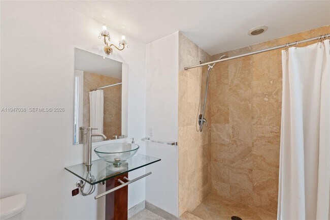 Building Photo - 350 S Miami Ave