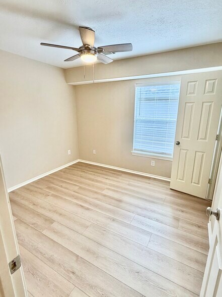 Building Photo - 6312 Stoney Creek Dr