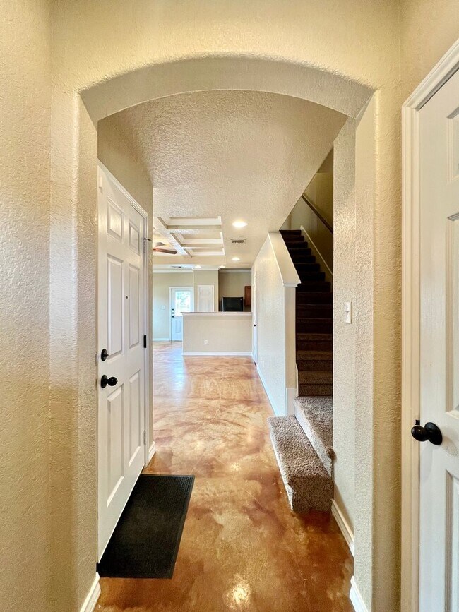 Building Photo - 14103 Veneto Dr