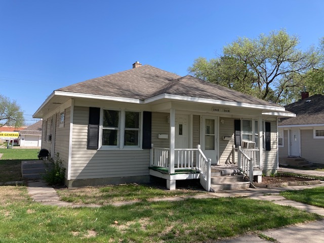 Primary Photo - 2412 W 1st St