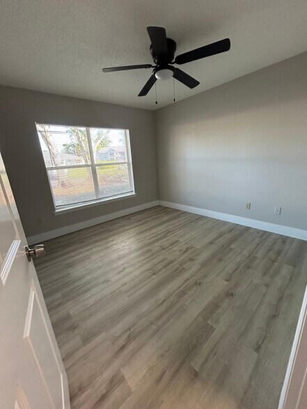 Building Photo - 101 Bent Tree Dr