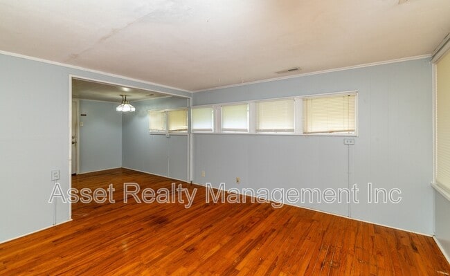 Building Photo - 126 Wellington Cir
