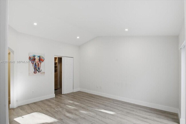 Building Photo - 1135 Oysterwood St