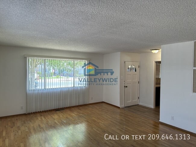 Building Photo - 2023 Moran Ave