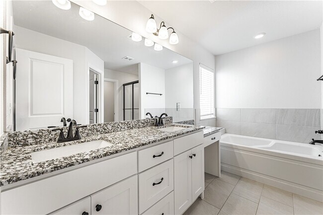 Building Photo - 317 S Nightfall Ave