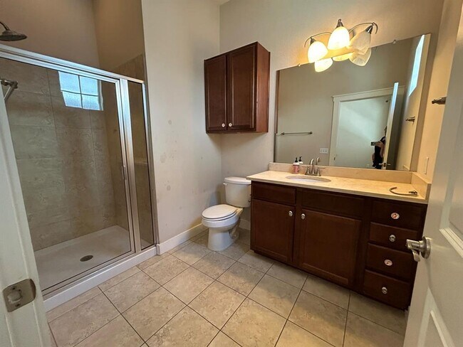 Building Photo - 2520 Bluebonnet Ln