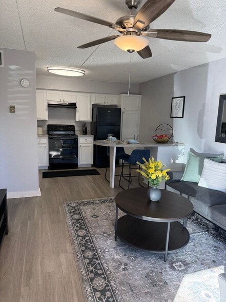 Interior Photo - Waters Edge Apartments