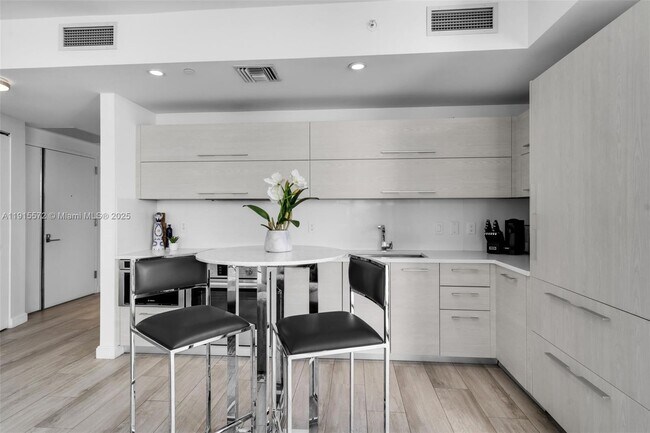 Building Photo - 55 SW 9th St