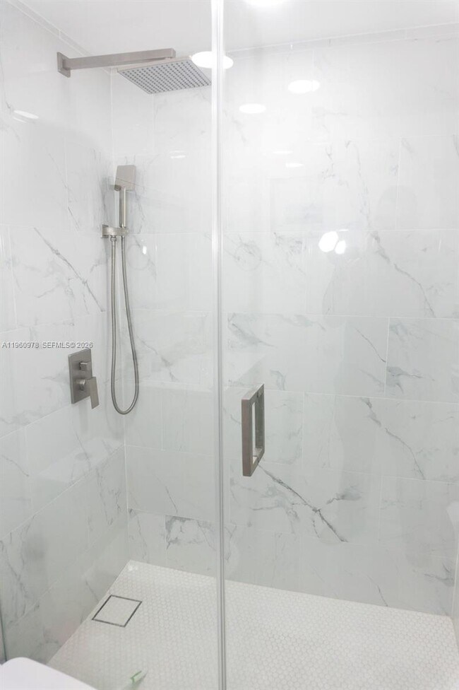 Building Photo - 6190 W 19th Ave