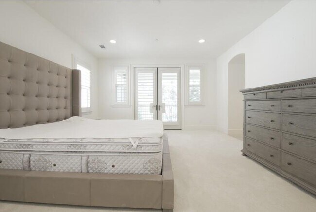 Building Photo - 4961 Ashville Dr