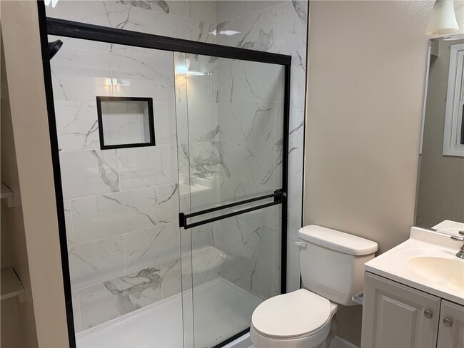 Building Photo - 39 Highgate Cir