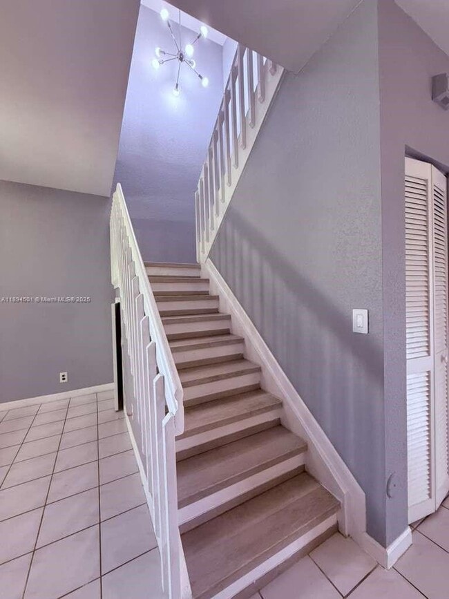 Building Photo - 16839 SW 1st Manor