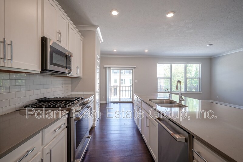 Building Photo - 8239 Bostic Dr