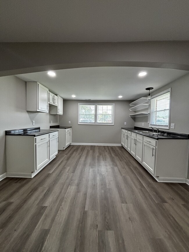 Building Photo - 1127 Olivia Ln