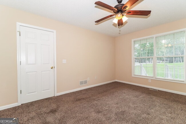 Building Photo - 149 Mill Pointe Ct