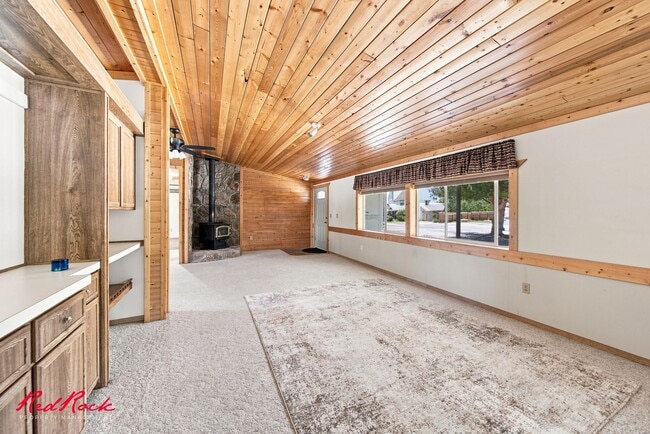 Building Photo - 408 Harmony Dr