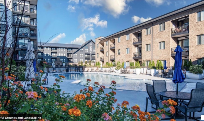 Building Photo - 200 Manufacturers Rd