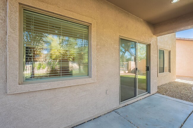 Building Photo - Charming Gated Community Chandler Home wit...