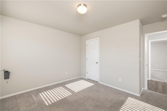 Building Photo - 2701 Bauer St