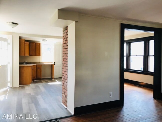 Building Photo - 3 br, 1.5 bath House - 473 Electric Ave