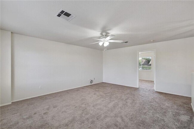 Building Photo - 205 Spring Branch Loop