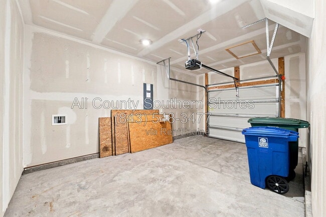 Building Photo - 3414 Bells Lk Cir