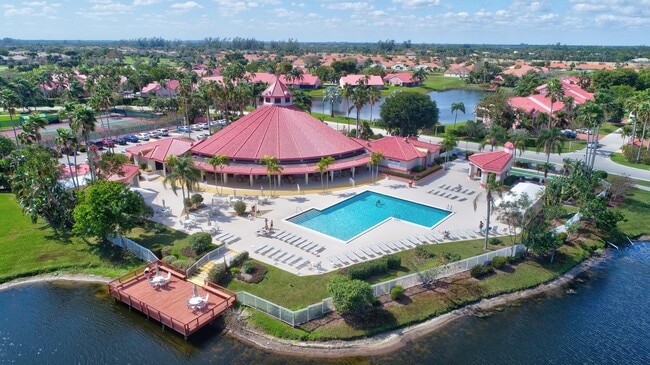 Building Photo - 7677 Lexington Club Blvd