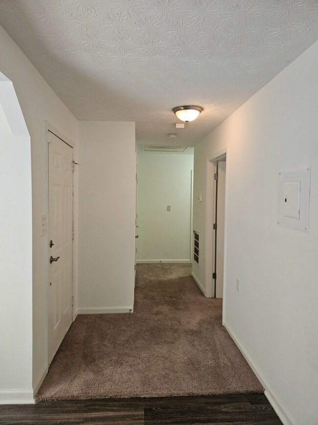 Building Photo - 1173 Moton Ave SW