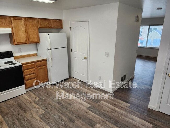Building Photo - 9940 Grange Dr