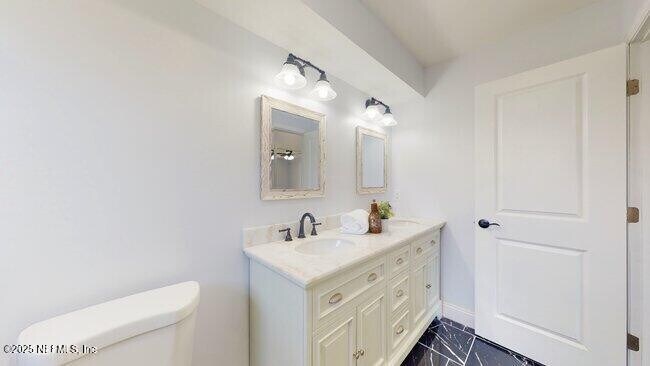 Building Photo - 10 Coral Reef Ct S