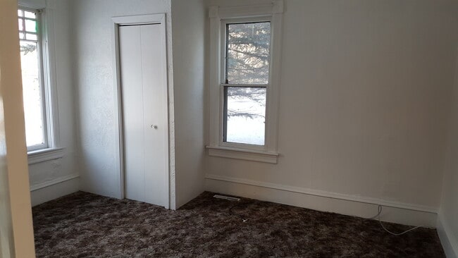 Building Photo - 1702 Norwood St