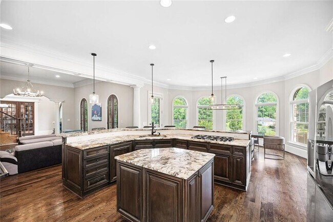 Building Photo - 11140 W Rd