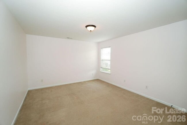 Building Photo - 4224 Lois Ln