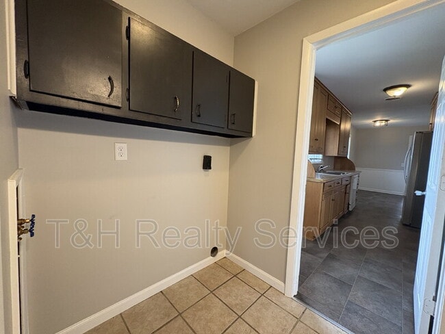 Building Photo - 509 Glendale Dr