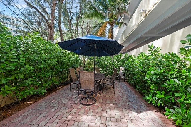 Building Photo - 3540 S Ocean Blvd