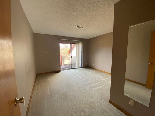 Building Photo - 143 PR 1509
