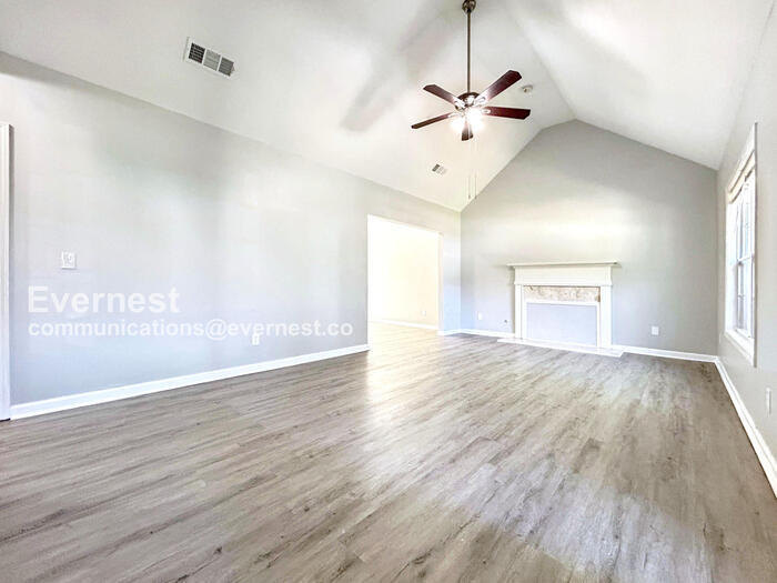 Building Photo - 1827 Belcher Pl SW