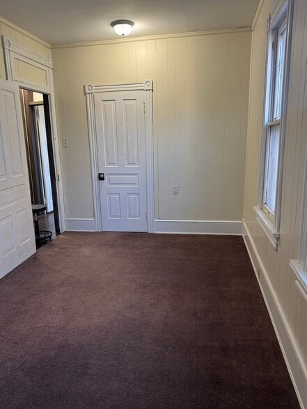 Building Photo - 231 Coal St