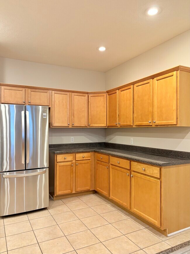 Building Photo - 2500 Crossings Blvd