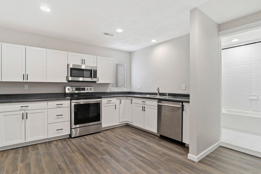 Building Photo - 429 W 5000 S